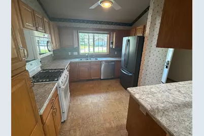 705 24th Street SE, Willmar, MN 56201 - Photo 8