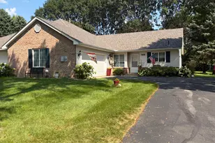 705 24th St SE, Willmar, MN 56201 - Photo 2