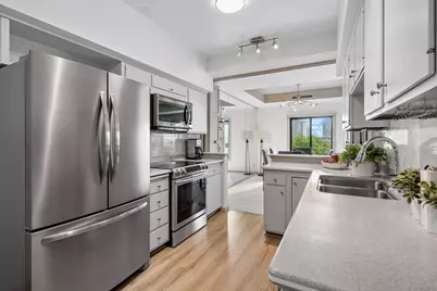 1235 Yale Place #709, Minneapolis, MN 55403 - Photo 10