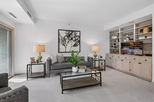 1235 Yale Pl, Minneapolis, MN 55403 - Photo 4