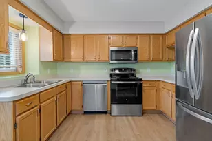 1866 N Ruby Ct, Eagan, MN 55122 - Photo 8