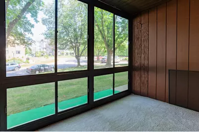 2670 Oxford Street N #204, Roseville, MN 55113 - Photo 6