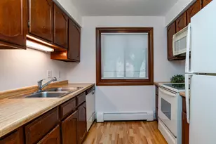 2670 Oxford St N, Roseville, MN 55113 - Photo 14