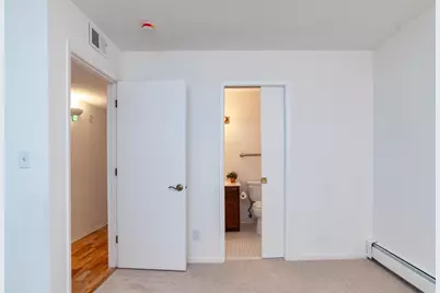 2670 Oxford Street N #204, Roseville, MN 55113 - Photo 10
