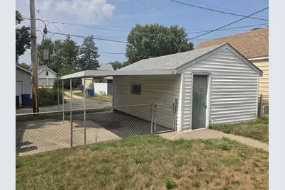 645 Simpson Street, Saint Paul, MN 55104 - Photo 2