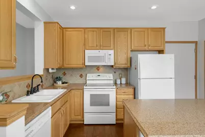 17860 38th Avenue N, Plymouth, MN 55446 - Photo 8