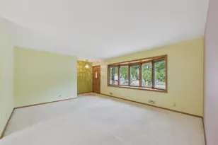 1761 Emerald Dr, New Brighton, MN 55112 - Photo 2