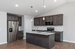 1228 Olivia St SE, New Prague, MN 56071 - Photo 10
