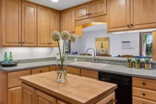 1709 Preston Ln, Hopkins, MN 55343 - Photo 8