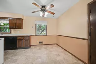 5520 Saint Stephens St, Mounds View, MN 55112 - Photo 4
