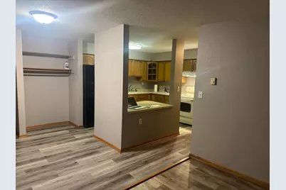 221 Grand Avenue W #306, South Saint Paul, MN 55075 - Photo 6