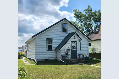 119 13th Street W, International Falls, MN 56649 - Photo 1