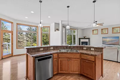 20710 Helena Lane, Lakeville, MN 55044 - Photo 14