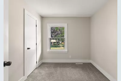 1694 Hinton Trail N, Oakdale, MN 55128 - Photo 24