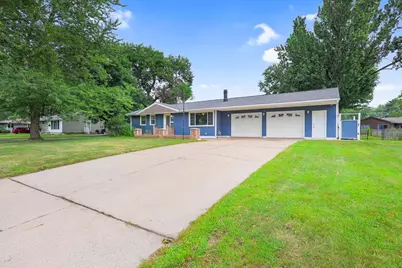 7700 65th Avenue N, Brooklyn Park, MN 55428 - Photo 2