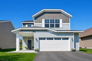 8982 Parkview Cir, Chisago City, MN 55013 - Photo 2