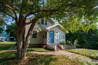 209 Cleveland Avenue E, Underwood, MN 56586 - Photo 2