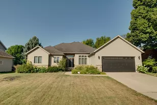 431 Clearview Ct, Moorhead, MN 56560 - Photo 4