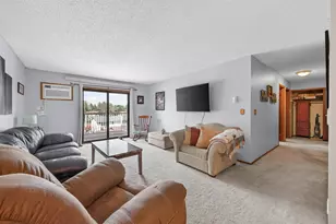 570 Whispering Ln, Hastings, MN 55033 - Photo 4