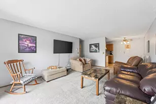 570 Whispering Ln, Hastings, MN 55033 - Photo 6