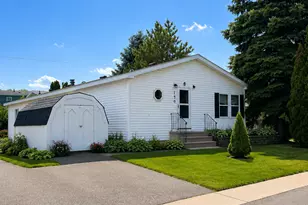 150 Star Cir, Vadnais Heights, MN 55127 - Photo 1