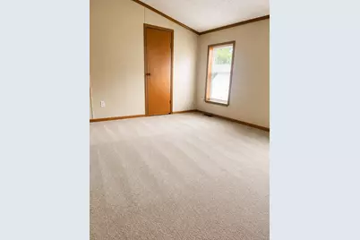 150 Star Circle, Vadnais Heights, MN 55127 - Photo 6