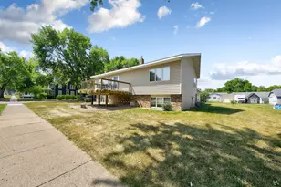 510 12th St, Windom, MN 56101 - Photo 4