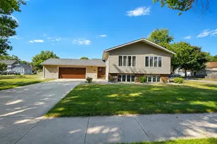 510 12th St, Windom, MN 56101 - Photo 1