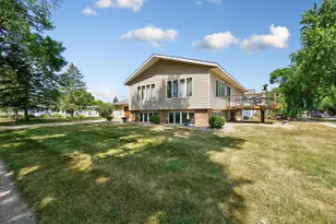 510 12th St, Windom, MN 56101 - Photo 42