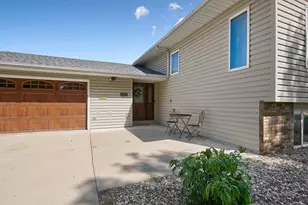 510 12th St, Windom, MN 56101 - Photo 2
