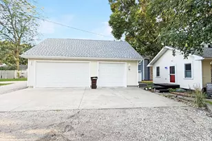 910 N 5th St, Montevideo, MN 56265 - Photo 4