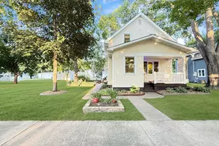 910 N 5th St, Montevideo, MN 56265 - Photo 1