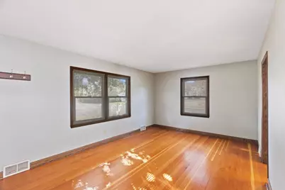 8542 3rd Avenue S, Bloomington, MN 55420 - Photo 4