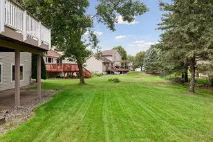 10362 Fox Run Rd, Woodbury, MN 55129 - Photo 52