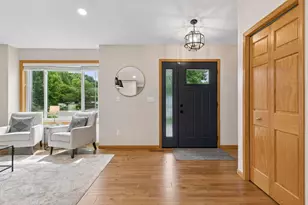 10362 Fox Run Rd, Woodbury, MN 55129 - Photo 2