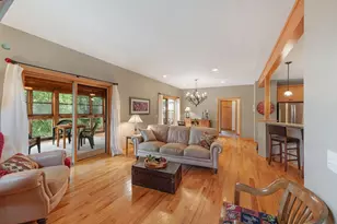 782 New Century Blvd S, Maplewood, MN 55119 - Photo 16