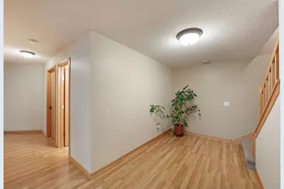 782 New Century Boulevard S, Maplewood, MN 55119 - Photo 30