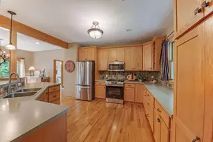 782 New Century Blvd S, Maplewood, MN 55119 - Photo 14