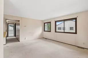 6133 72nd Ln N, Brooklyn Park, MN 55429 - Photo 2