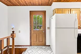 8301 Elliot Ave S, Bloomington, MN 55420 - Photo 14