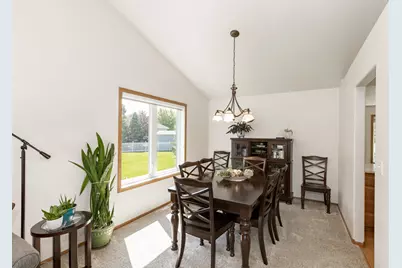 1206 47th Avenue N, Fargo, ND 58102 - Photo 10