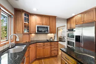 10954 Yukon Ave S, Bloomington, MN 55438 - Photo 8