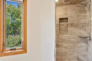 10954 Yukon Ave S, Bloomington, MN 55438 - Photo 34
