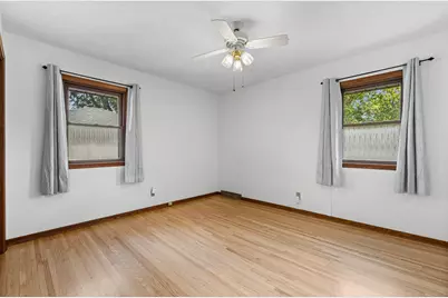 8209 Knox Avenue S, Bloomington, MN 55431 - Photo 10