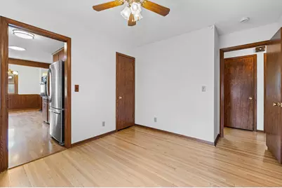 8209 Knox Avenue S, Bloomington, MN 55431 - Photo 12