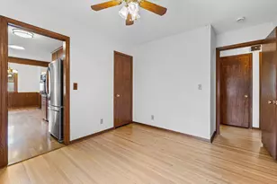 8209 Knox Ave S, Bloomington, MN 55431 - Photo 12