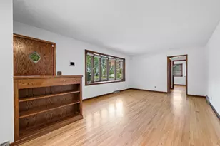 8209 Knox Ave S, Bloomington, MN 55431 - Photo 4