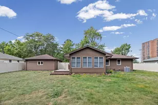 8209 Knox Ave S, Bloomington, MN 55431 - Photo 36