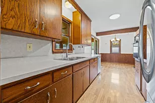 8209 Knox Ave S, Bloomington, MN 55431 - Photo 14