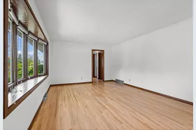 8209 Knox Avenue S, Bloomington, MN 55431 - Photo 6